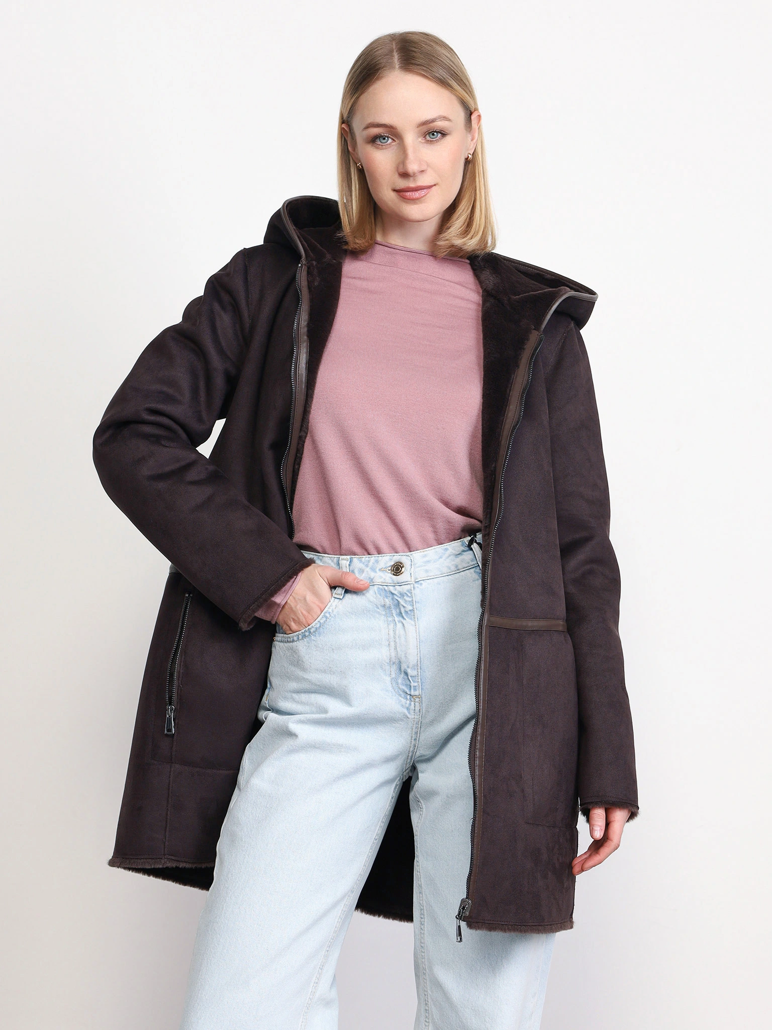 Пальто двустороннее темно-коричневого цвета с капюшоном